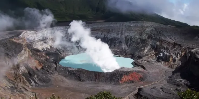 Costa Rica: fogo nos trópicos